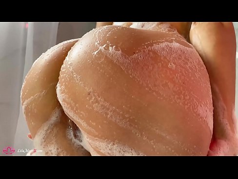 ❤️ O Brunette Masturbate Pussy ma Vibrator i Intense Orgasm i le Ta'ele ❌ Fa'afeusuaiga ☑